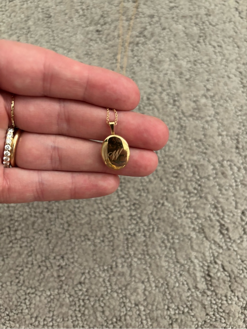 Kinn Studio Maison Oval Locket with W Engraved in 14k Gold and 22” Micro Rolo